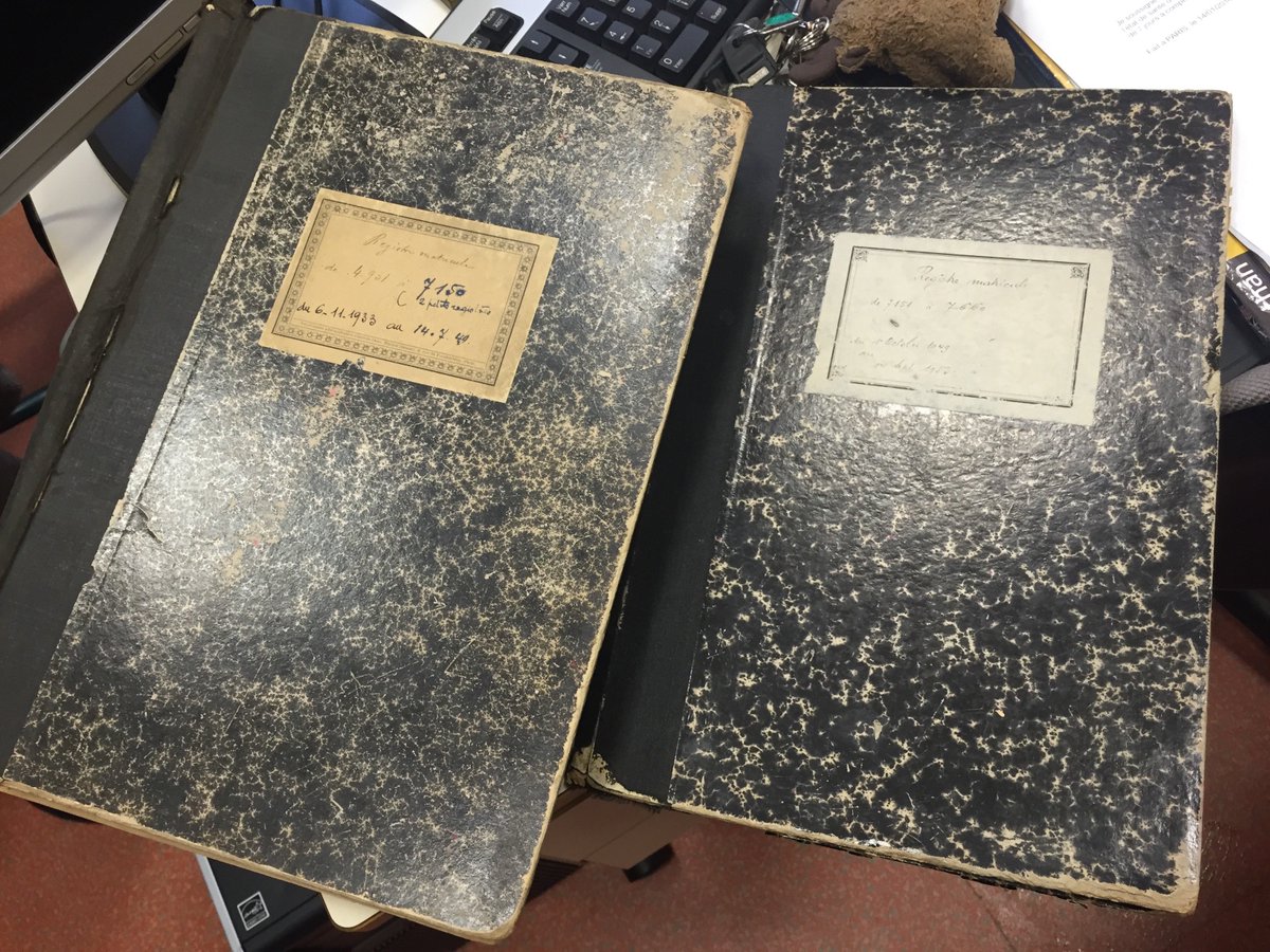 Ce sont les archives des registres des élèves passés par l'école #Madeleineproject https://t.co/z6w3Wkh2To